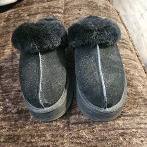 UGG Black Women's Slippers